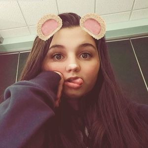 Meet your Posher, Arabella